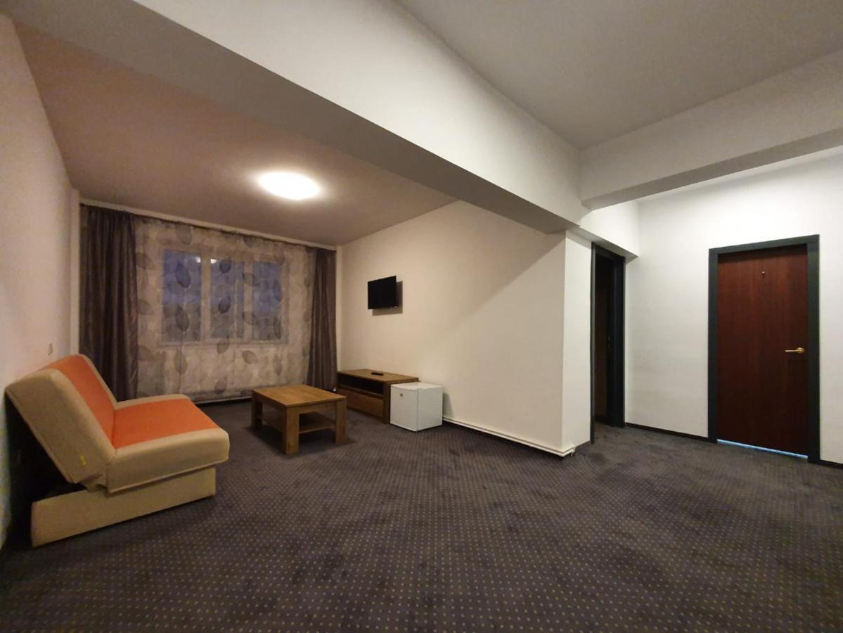 Petrosani Camere De Inchiriat - Hotel Petroshani Srl מראה חיצוני תמונה