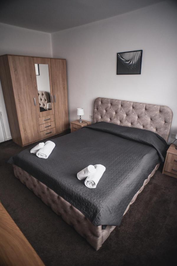 Petrosani Camere De Inchiriat - Hotel Petroshani Srl מראה חיצוני תמונה