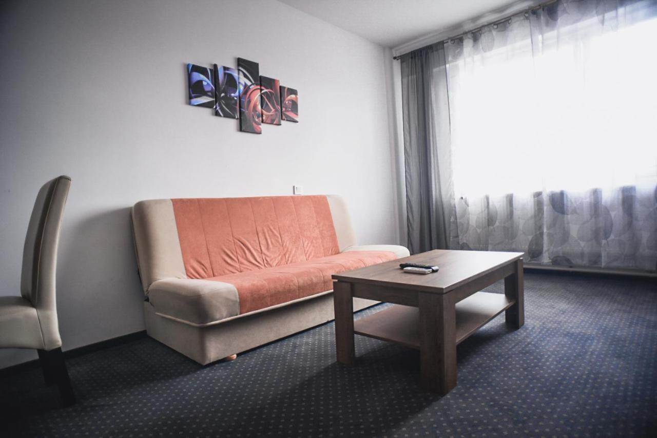 Petrosani Camere De Inchiriat - Hotel Petroshani Srl מראה חיצוני תמונה